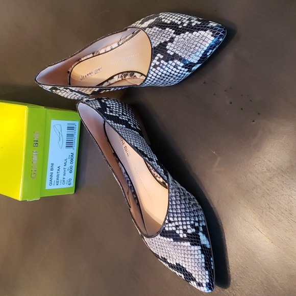 Gianni Bini Kerritaa off white multi snake flat - Picture 4 of 4